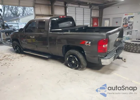 2010 Chevrolet Silverado 1500 Lt z USA, uszkodzony, nr VIN 1GCSKSE30AZ114580